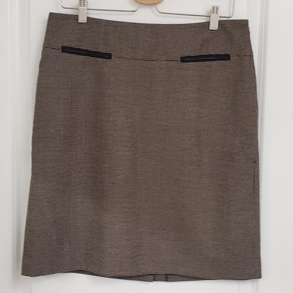 Houndstooth Check Skirt